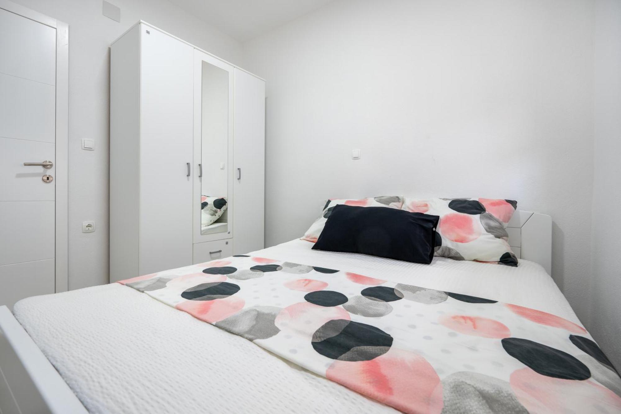 Apartmani Neuense Неум Екстериор снимка